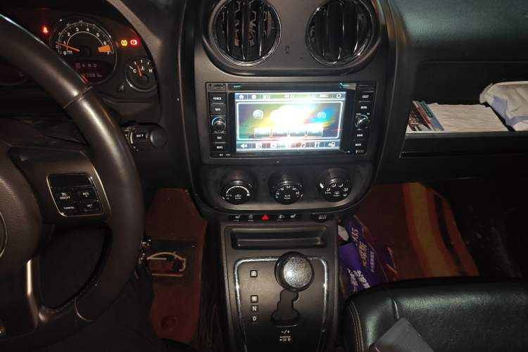 Used Jeep Patriot 2014 2.4L Luxury Navigation Edition
