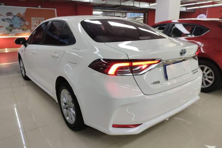 Used Toyota Corolla 2021 Dual-Motor 1.8L E-CVT Elite Edition