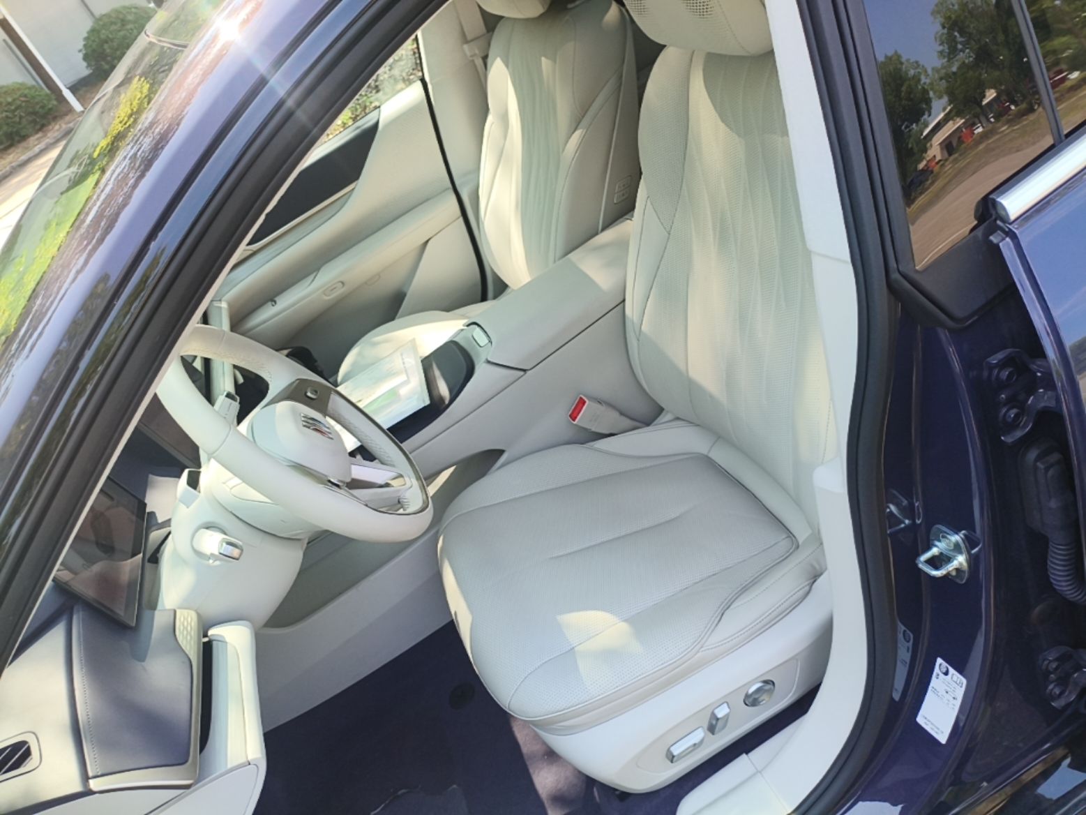 Vordere Reihe im Auto