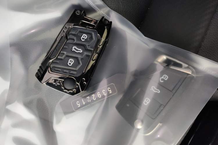 Used Volkswagen T-ROC 2022 280TSI DSG Two-Wheel Drive Comfort PLUS