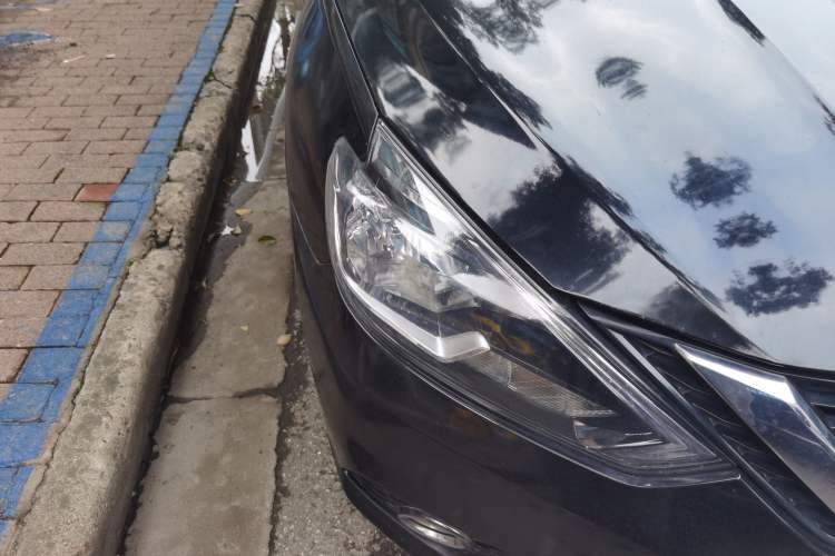 Used Nissan Sylphy 2016 1.6 XL Manual Luxury Edition Right Front Headlight