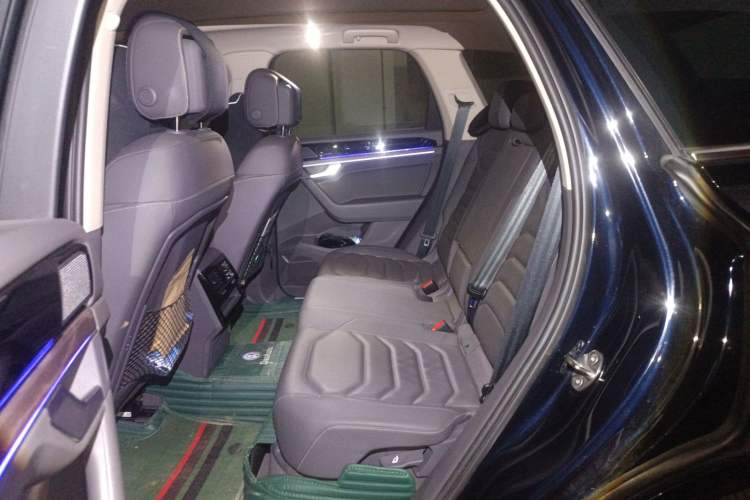 Used Volkswagen Touareg 2020 2.0 TSI RuiShang Edition China VI Standard
