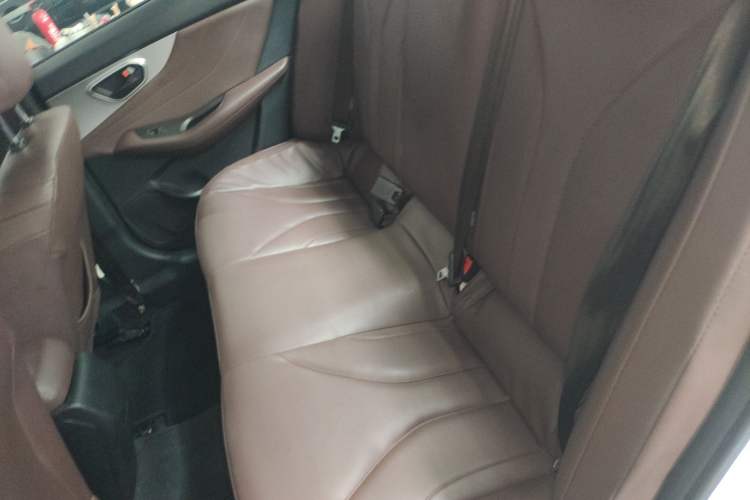 Used Soueast A5 Wing Dance 2019 1.5L CVT Wingzun Edition China VI compliant Left Rear Seat