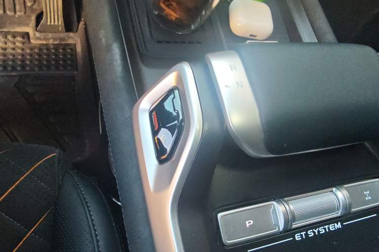 Used Deepal G318 2024 Four-Wheel-Drive Air Suspension Model
