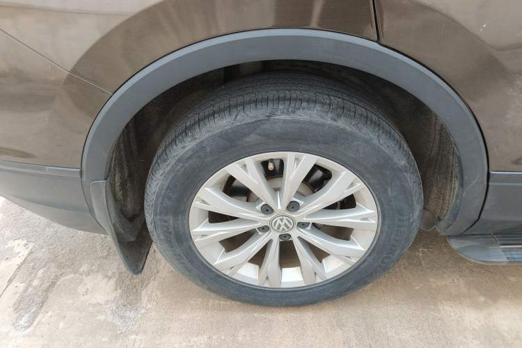 Used Volkswagen Tiguan L 2018 330TSI Automatic Two-Wheel Drive Luxury Edition Right Rear Wheel Hub