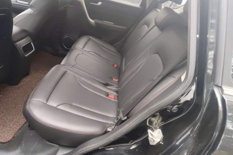 Used Haval H6 2015 Revised Version Sport Edition 1.5T Manual Transmission Two-Wheel Drive Elite Grade