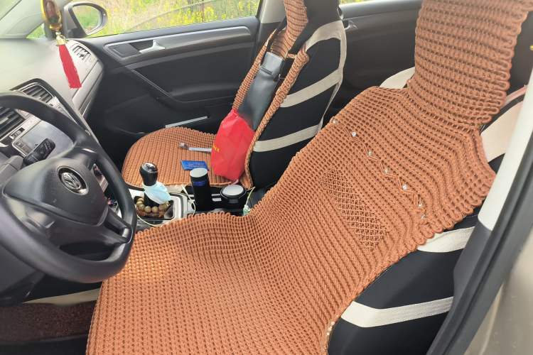 Used Volkswagen Golf 2014 1.6L Manual Fashion Edition
