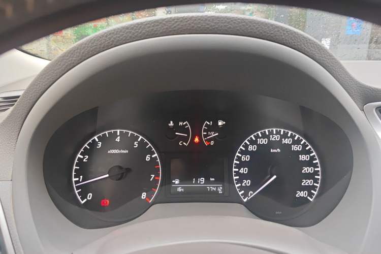 Used Nissan Sylphy 2012 1.6 XL Manual Luxury Edition