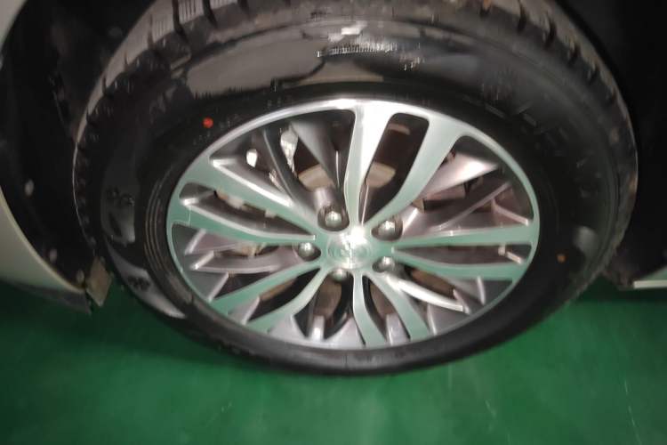 Used Buick GL8 2023 ES Lu Zun Deluxe Model
