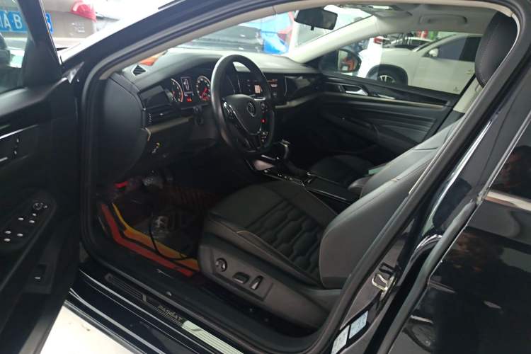 Used Volkswagen Passat 2021 330TSI Elite Edition Left Front Seat