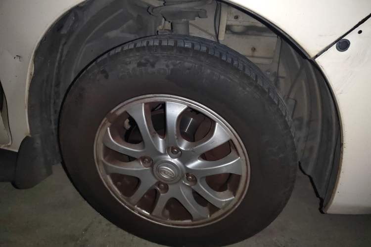 Used GAC Gonow Starry 2013 1.5L Seven-Seater Luxury Model