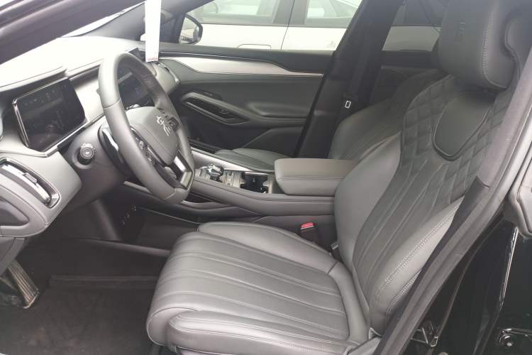 Used BYD Song L EV 2025 Intelligent Driving Version 662 km LiDAR Excellence Edition