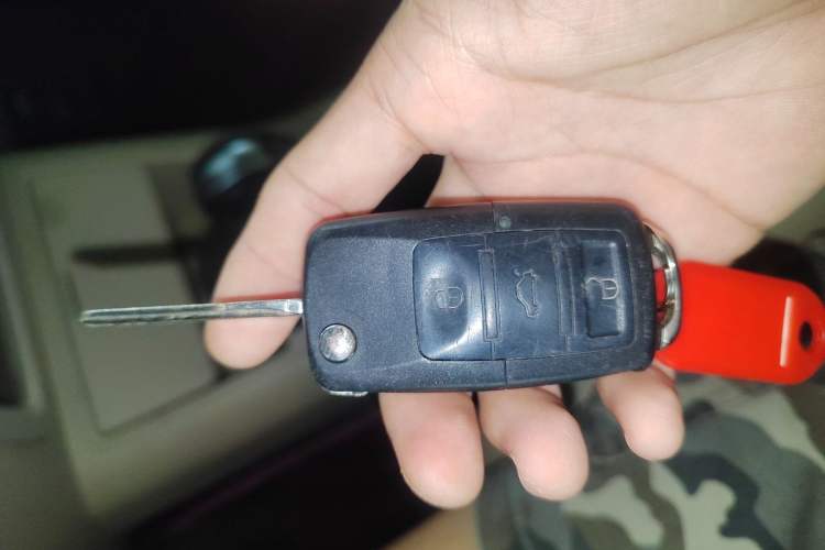 Used Volkswagen Tiguan 2013 1.8 TSI Automatic All-Wheel Drive Luxury Model Vehicle Key