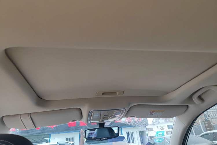 Used Geely Auto Vision X6 2016 1.8L Manual Luxury Model