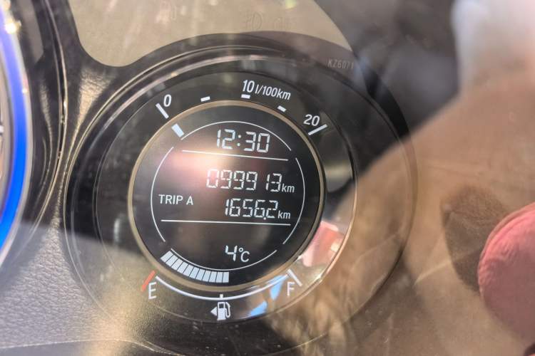 Used Honda XR-V 2015 1.8L EXi CVT Comfort Version
