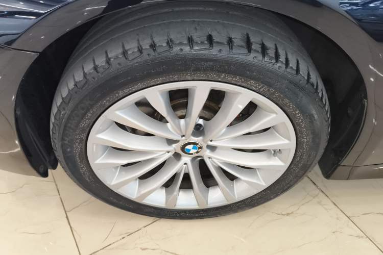 Used BMW 5 Series 2021 Updated Version 525Li Luxury Package
