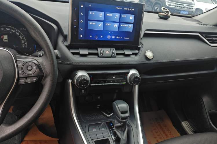 Used Toyota RAV4 2021 Dual-Engine 2.5L E-CVT Two-Wheel Drive Elite Edition
