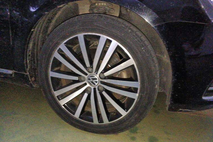 Used Volkswagen Magotan 2016 1.8TSI 25th Anniversary Edition