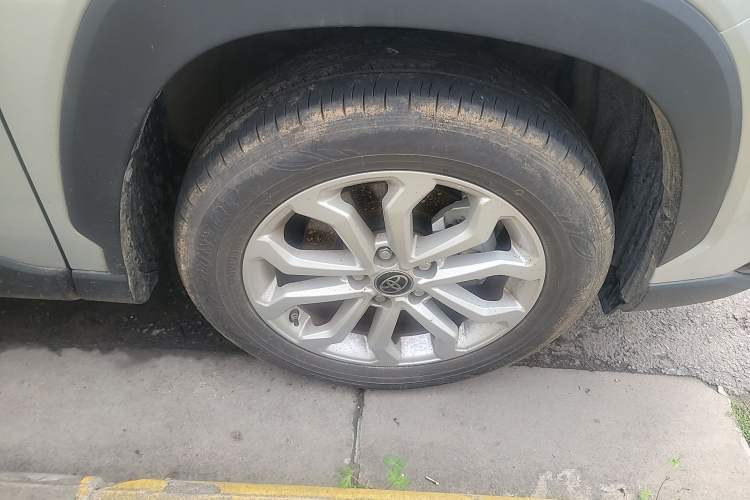 Used Toyota FRONTLANDER 2023 2.0L CVT Leading Edition Right Front Wheel Hub