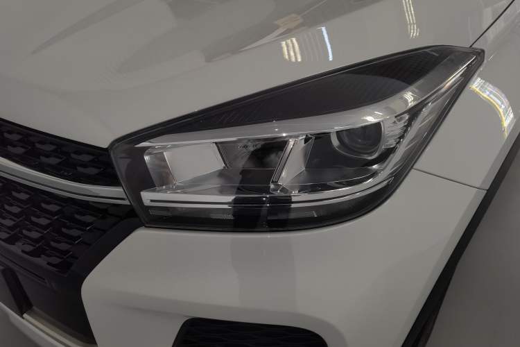 Used Chery Tiggo 5x 2023 1.5L CVT New Dynamic Edition Left Front Headlight