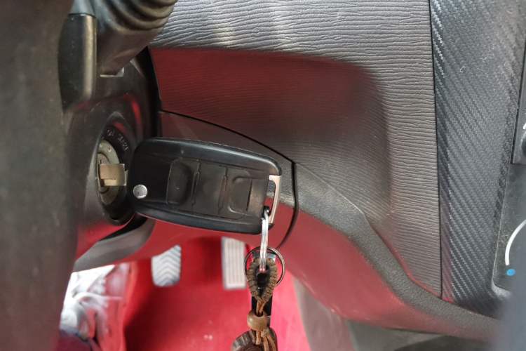 Used Wuling Hongguang 2015 1.2L S Base Model China IV