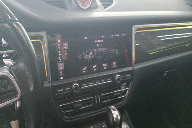 Used Porsche Macan 2018 Macan 2.0T