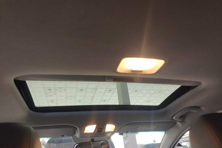 Used Hyundai Elantra (6th Generation / Lingdong) 2016 1.6L Automatic ZhiXuan · Luxury Version
