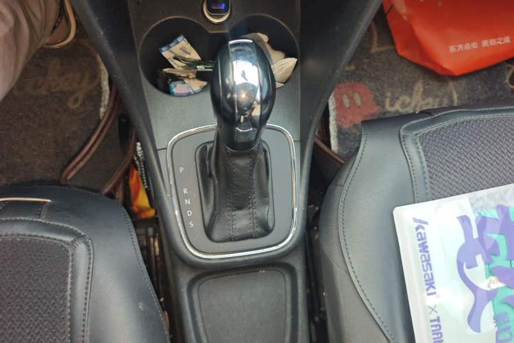 Used Volkswagen Polo 2016 1.4L Automatic Trendy Model Gear Lever