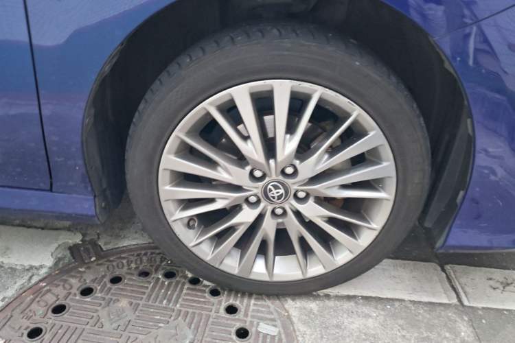 Used Toyota Camry 2018 Dual-Engine 2.5 HG Luxury Edition Right Front Wheel Hub