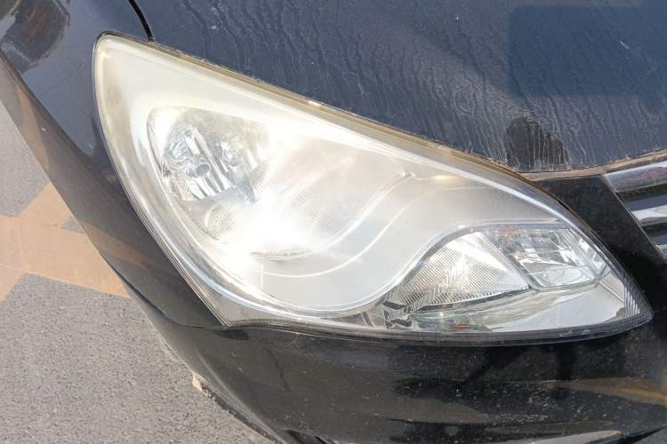 Used Hyundai Celesta 2011 1.6L Manual Comfort Edition