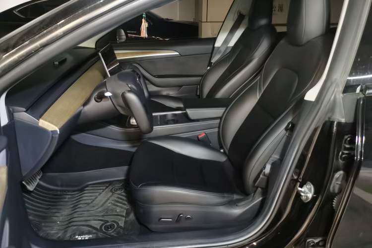 Used Tesla Model 3 2021 Revised Performance Version with All-Wheel Drive 3D1 Left Front Seat