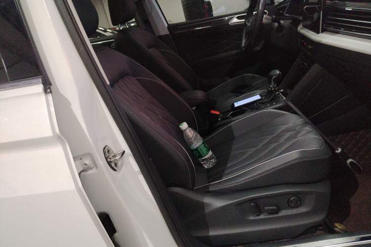 Used Volkswagen Tiguan L 2024 330TSI Automatic Two-Wheel Drive R-Line Enhanced Edition