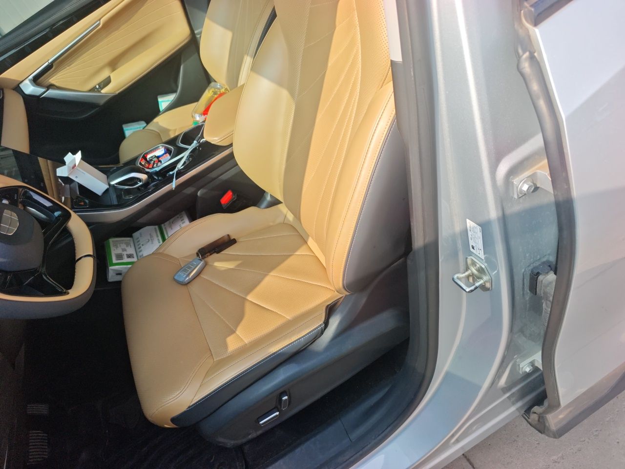 Geely Auto FX11 2023 1.5TD DCT Prestige Edition — снимка 15