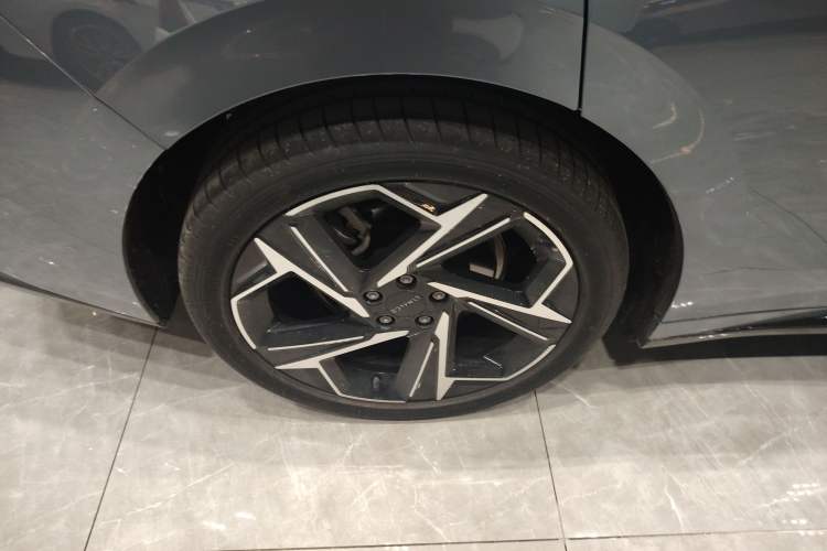 Used Lynk & Co 07 2024 EM-P 126 Long-Range Ultra
