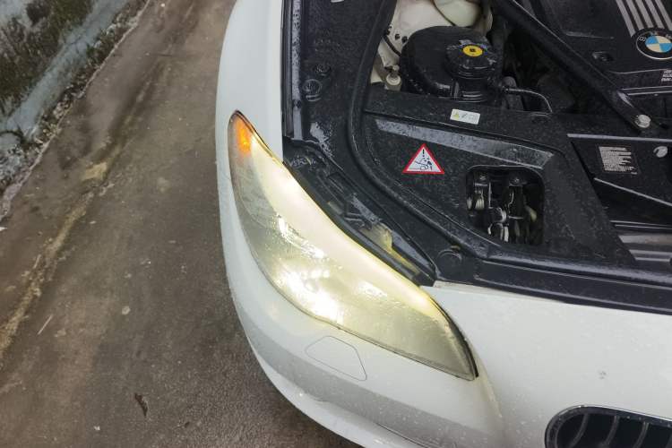 Used BMW 5 Series 2013 530Li Leading Model
