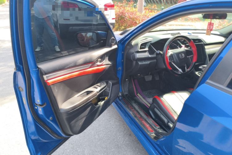 Used Honda Civic 2016 220TURBO CVT Luxury Edition
