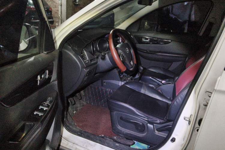 Used HYOSOW S2 2014 1.5L Manual Comfort Version China IV Emission Standard
