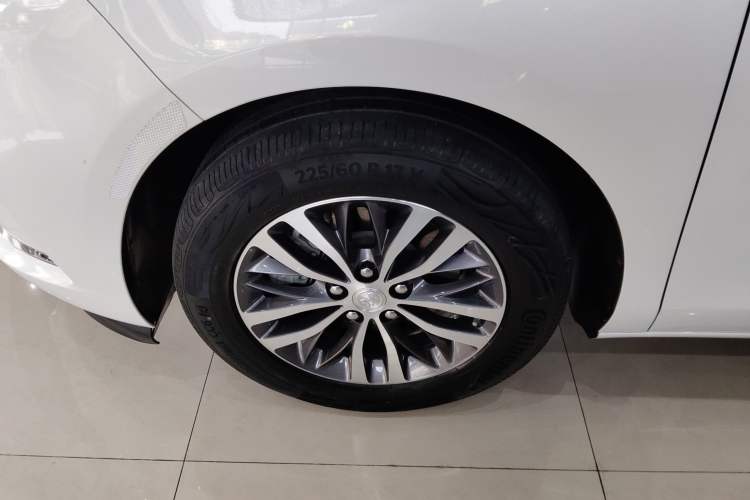 Used Buick GL8 2021 ES Landtrek 653T Comfort Edition