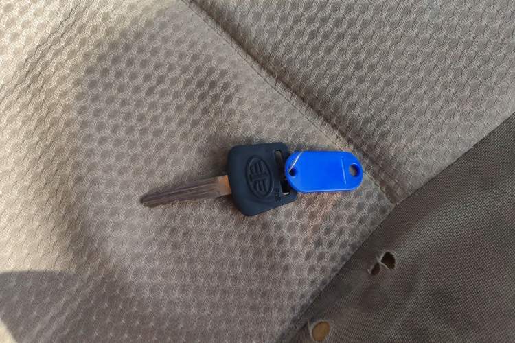 Used CHANGAN KAICHENG Ruixing M90 2018 2.0L Value-Added High-Roof Double-Door 6-Seater 4G94S Vehicle Key