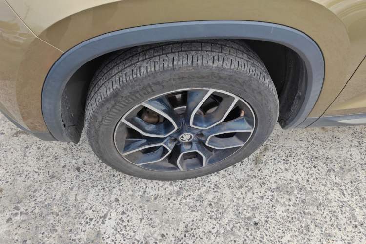 Used Skoda Kodiaq 2017 TSI330 7-Seater Two-Wheel-Drive Luxury Edition Exterior 4