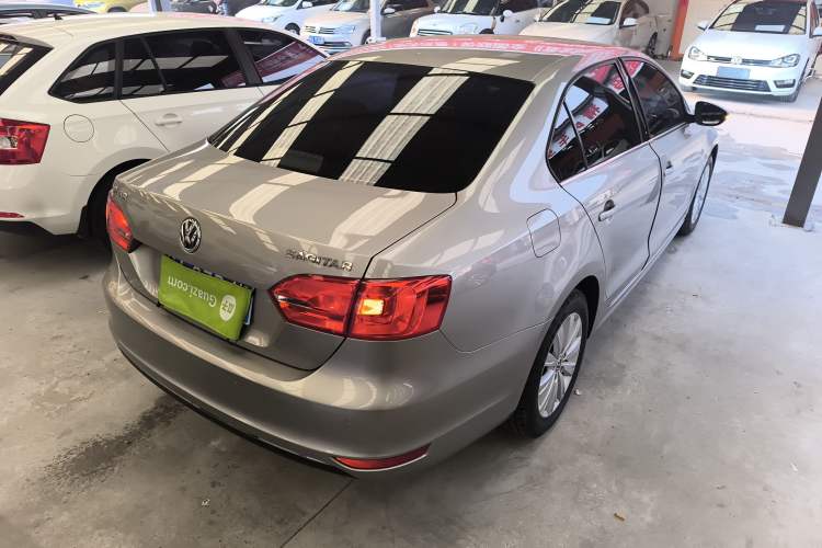 Used Volkswagen Sagitar 2014 Revised Version 1.6L Automatic Leading Edition
