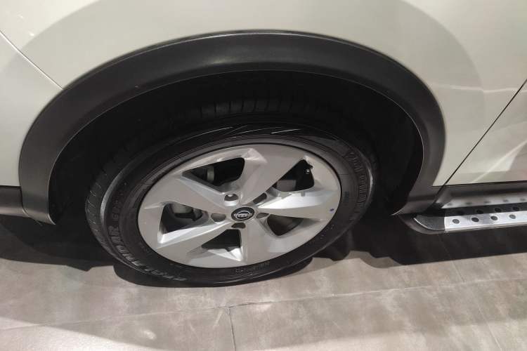 Used Nissan Qashqai 2023 Classic 2.0L CVT XV Comfort Edition Left Front Wheel Hub