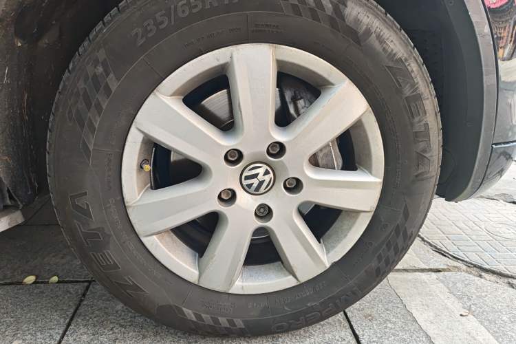 Used Volkswagen Touareg 2014 3.0 TSI New Edition