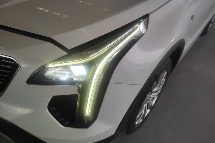 Used Cadillac XT4 2021 28T Two-Wheel Drive Luxury Version