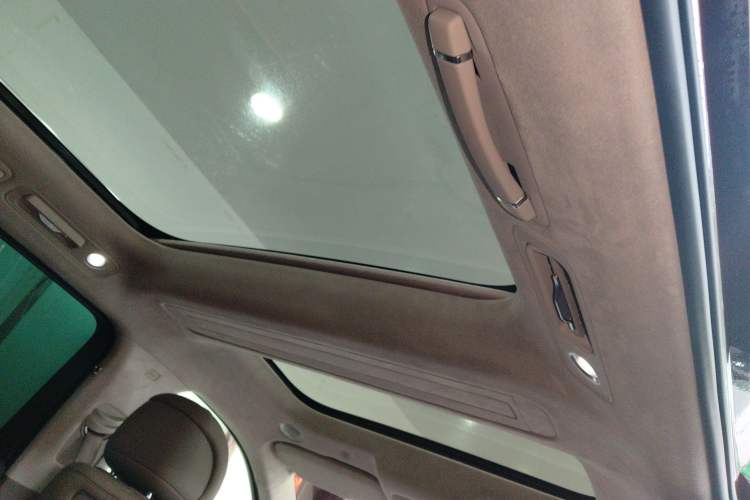 Used Hima AITO M9 2025 Extended-Range Ultra Version 52 kWh 6-Seater
