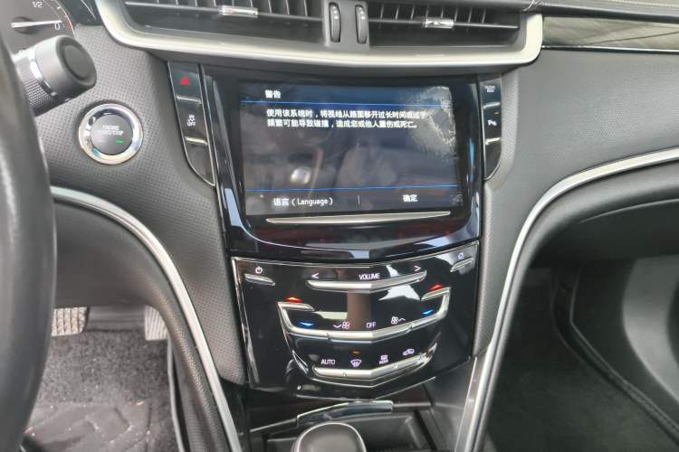 Used Cadillac XTS 2018 28T Tech Edition Audio And AC Panel