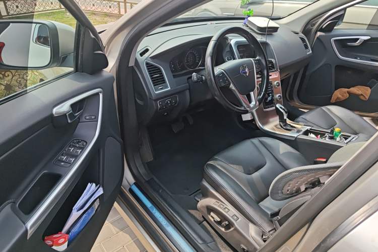 Used Volvo XC60 2015 T5 Smart Upgrade Model