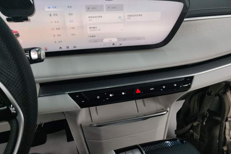 Used Buick GL8 New Energy 2024 Lu Zun Deluxe Edition 7-Seater