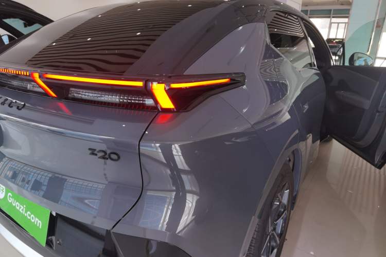 Used Lynk & Co Z20 2025 530 km Range Rear-Wheel Drive Max
