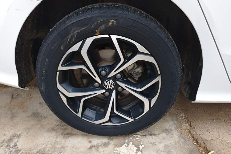 Used MG 5 2021 180 DVVT CVT Youth Luxury Edition Right Rear Wheel Hub